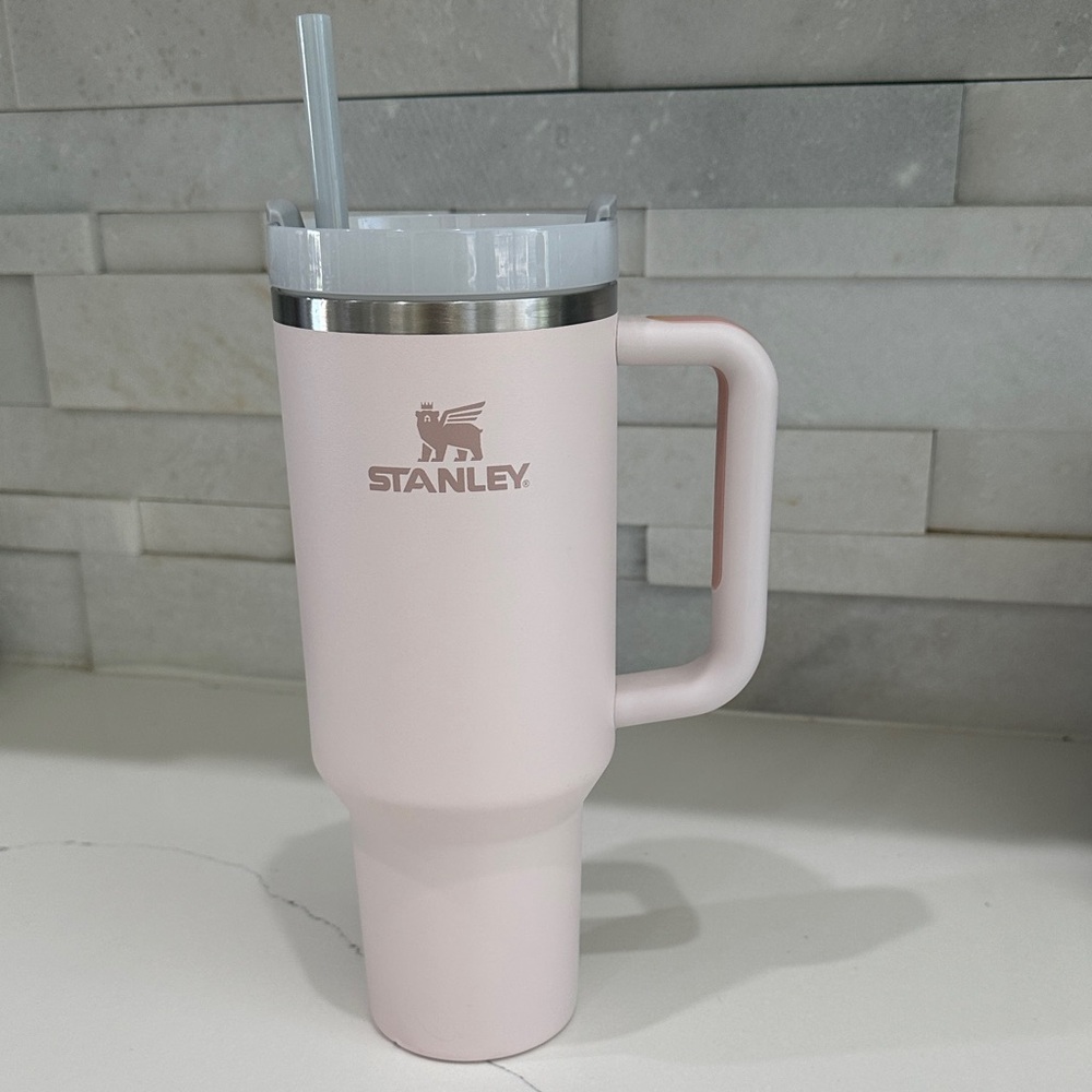 STANLEY Quencher H2.0 FlowState Insulated Tumbler 40oz (Rose Quartz) with Straw